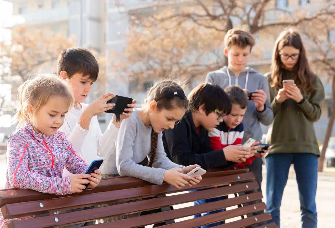 ¿Cómo estimular a los niños hiperconectados para que jueguen más?